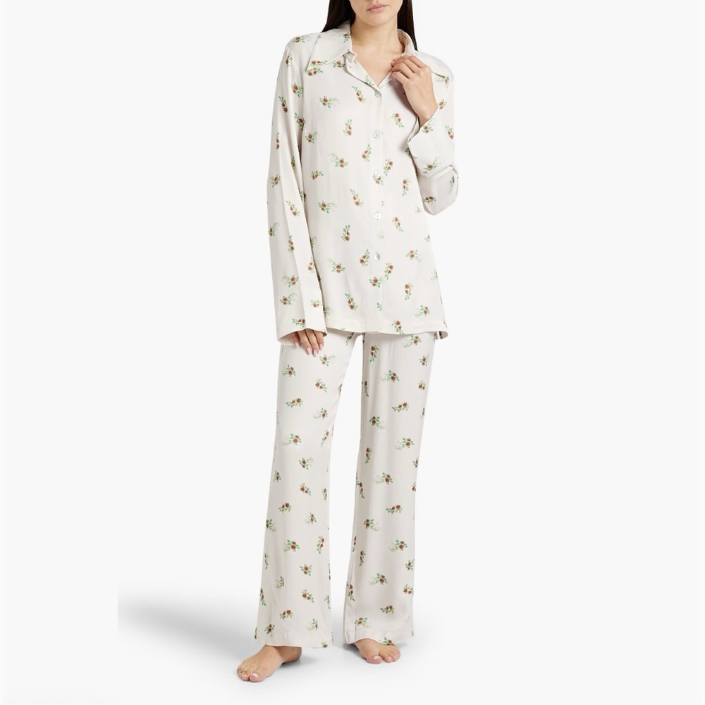 NWT Sleeper Pajamas Set XS